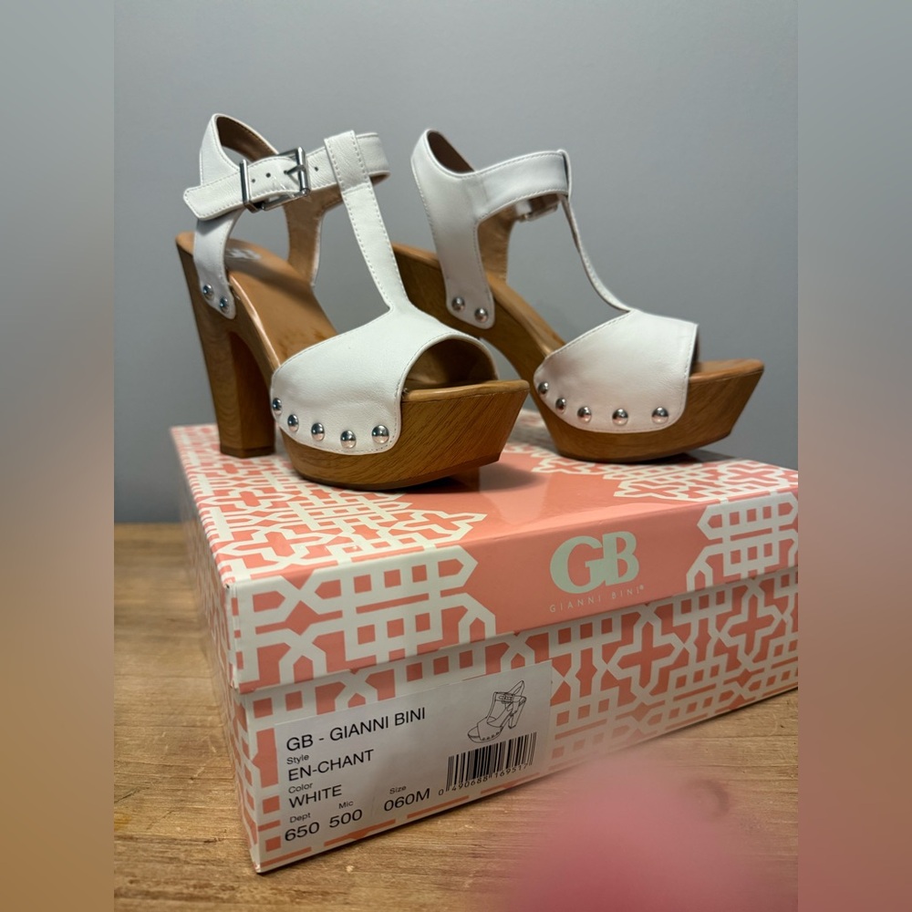 Gianni Bini White T-Strap Wood-Look Platform Heels